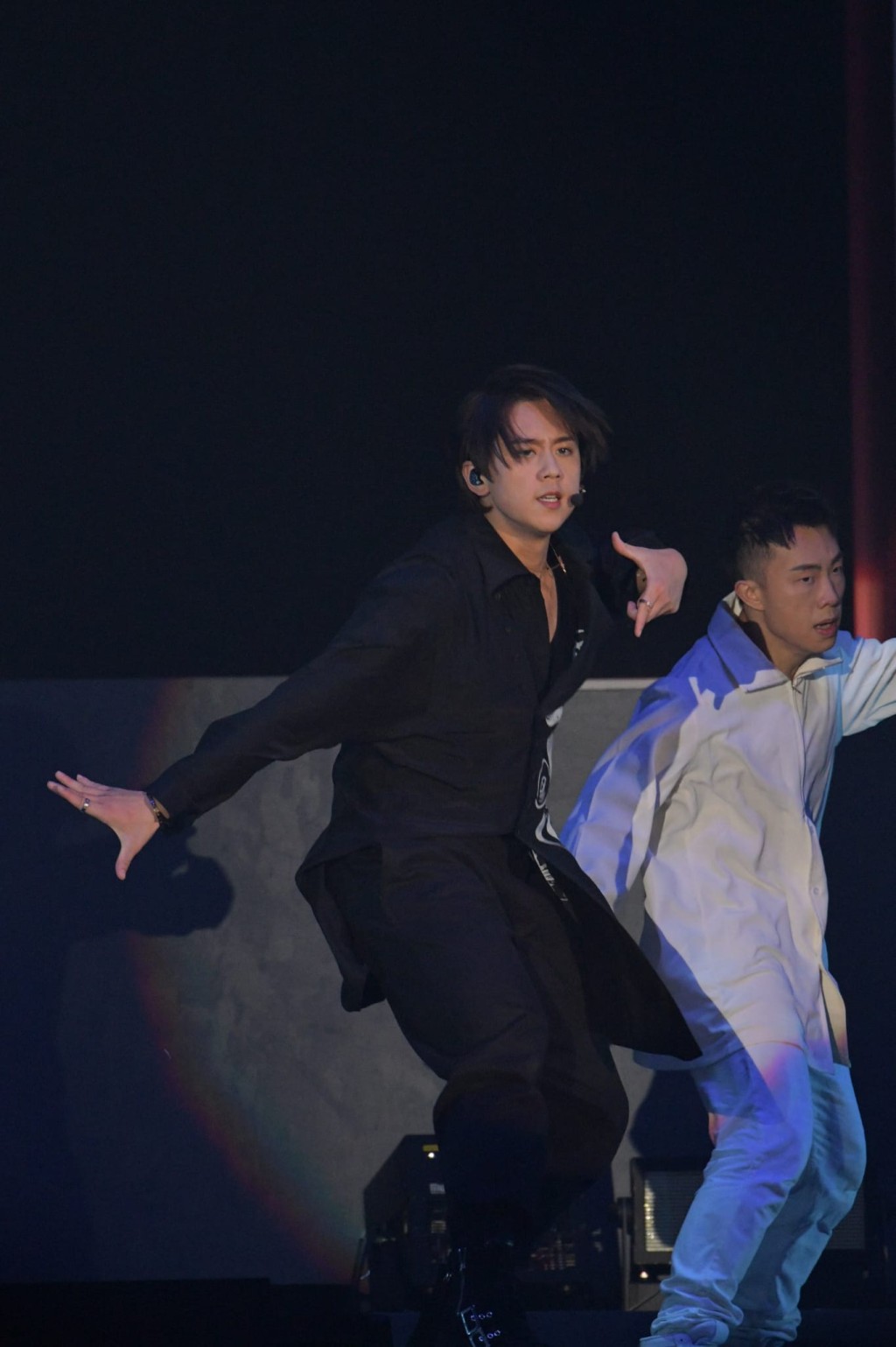 姜濤昨晚再唱出第九胎《鏡中鏡》。